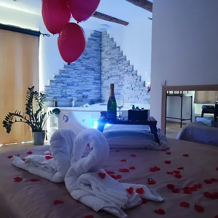 De Charme Et Son Jacuzzi En Pleine Nature Lejlighed *