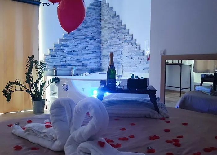 De Charme Et Son Jacuzzi En Pleine Nature شقة *